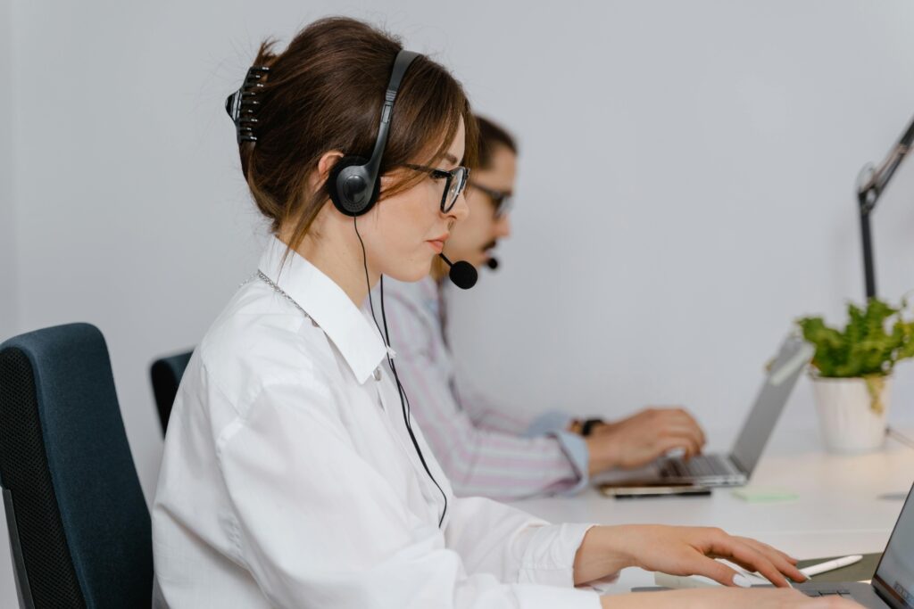 customer experience strategy team delivering consistent service