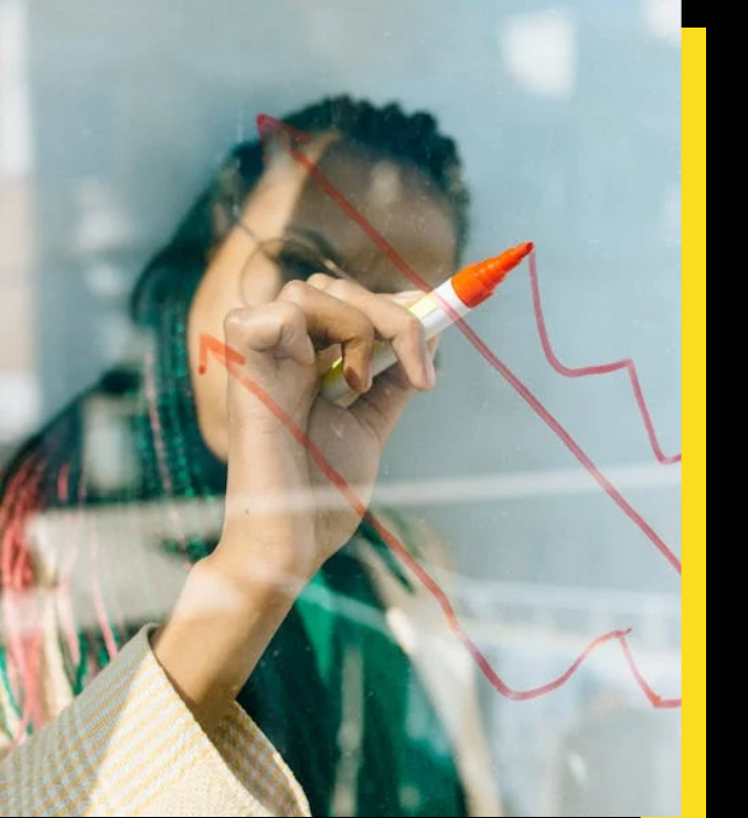 Customer insights consultant mapping onboarding journey for growing Canadian business